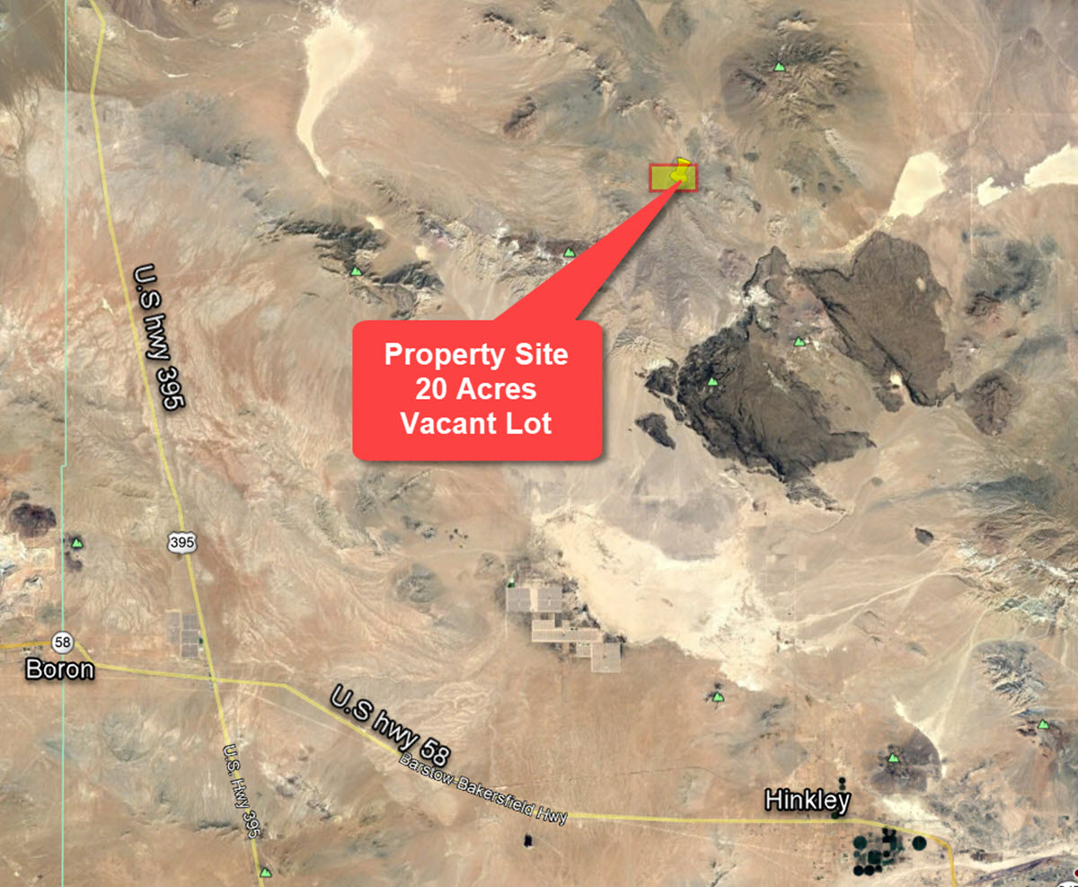 20 Acres, In the middle of the Desert Mountains