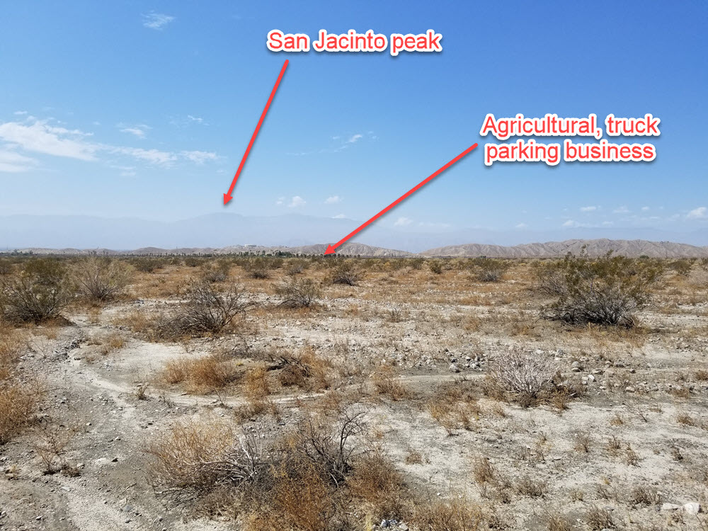 5 acres (Agricultural) in Indio