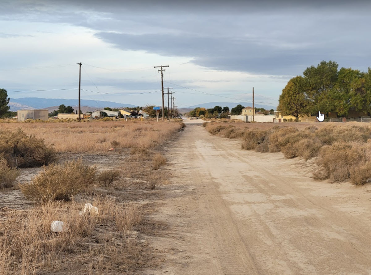2.5 Flat Acres in Antelope Acres