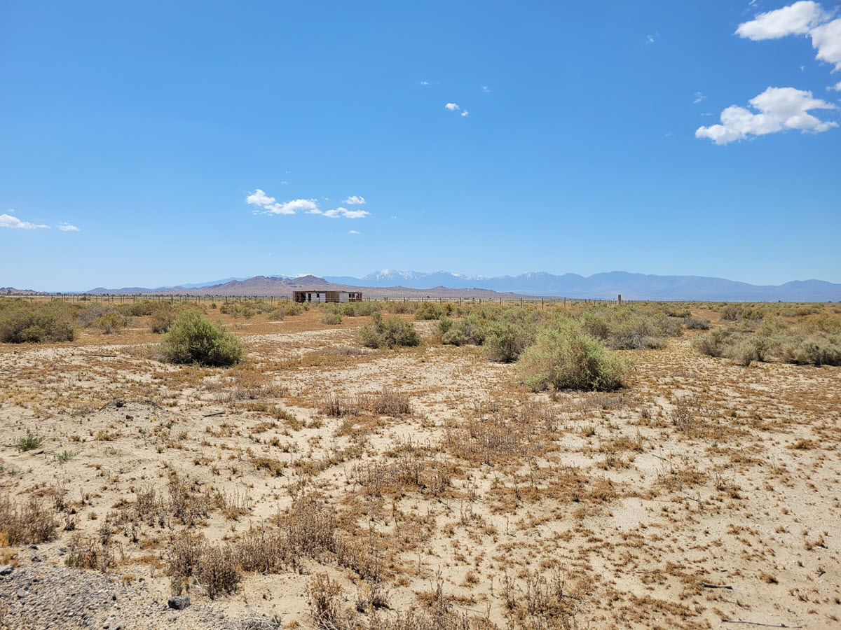 2.1 Flat acres, Easy access (East of Lancaster)